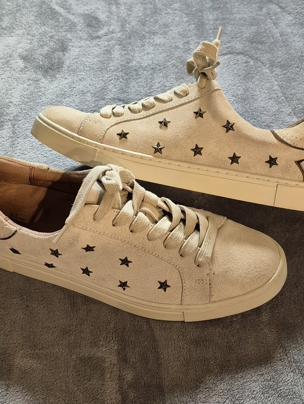 Frye Ivy Suede Western Star Sneakers Sz 9.5M Country Chic Fashion Sneaker Texas,